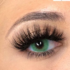 Trinity 3D Mink Lashes Free Gift W/Purchase